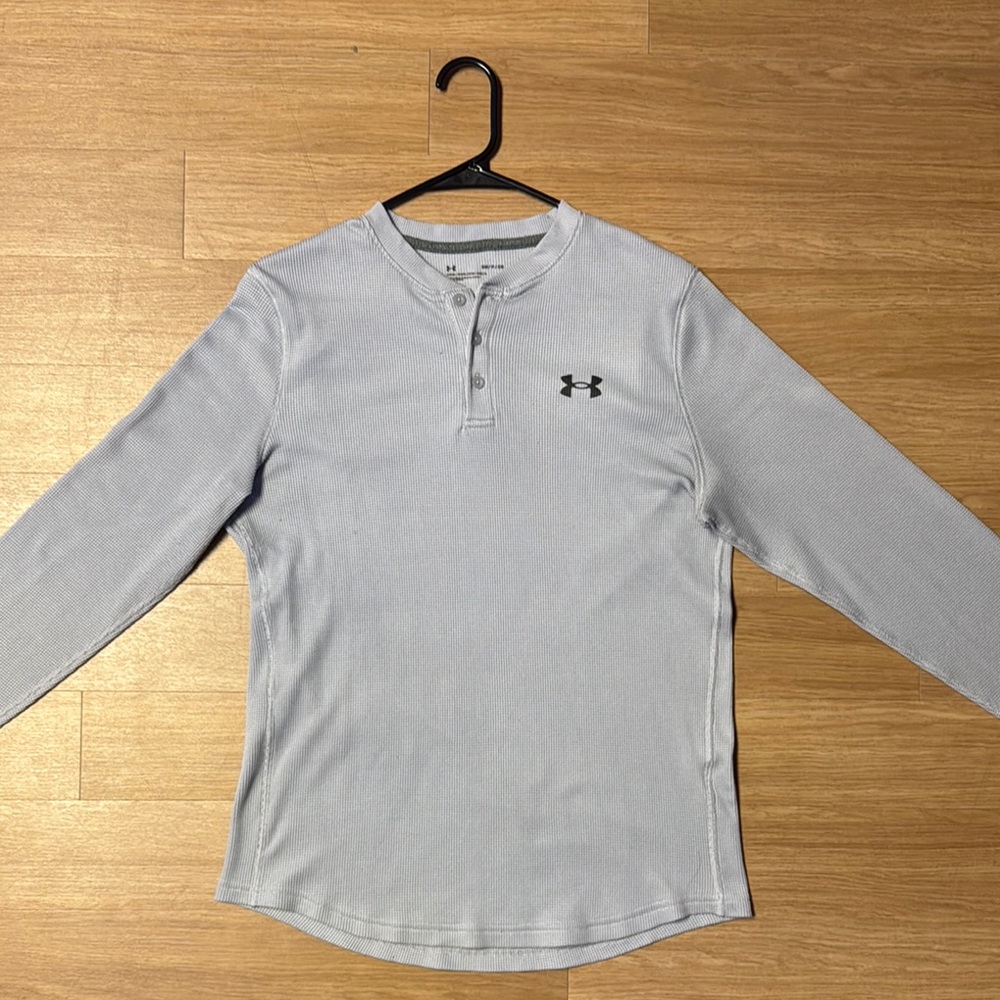 Under Armour Men's Gray Long Sleeve Shirt
